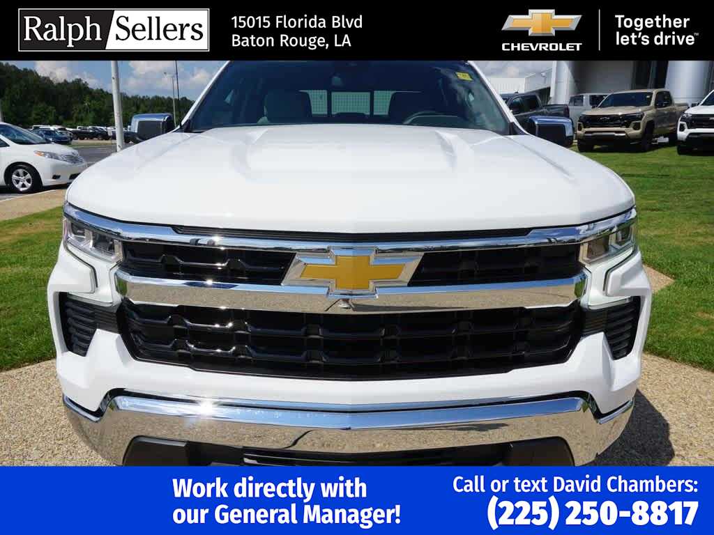 2025 Chevrolet Silverado 1500 LT photo 2