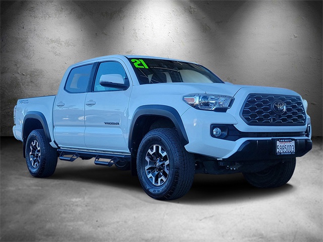 2021 Toyota Tacoma TRD Off-Road photo 2