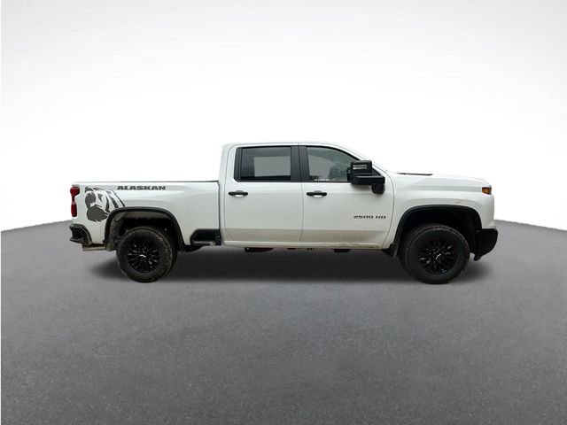 2025 Chevrolet Silverado 2500HD photo 3