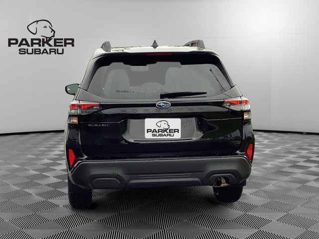 2026 Subaru Forester Premium photo 4