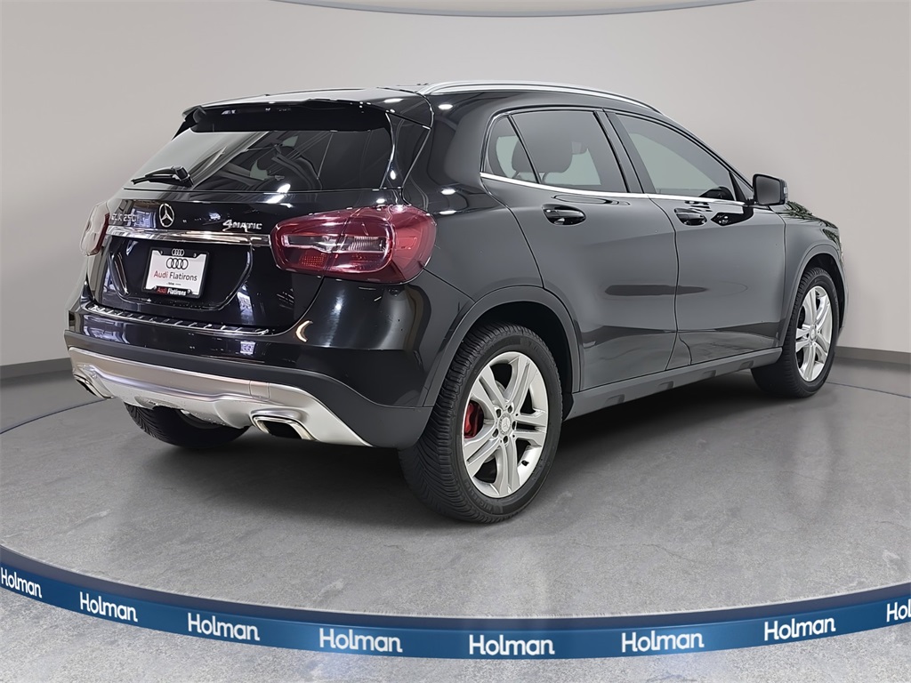 2015 Mercedes Benz GLA 250 4MATIC photo 4