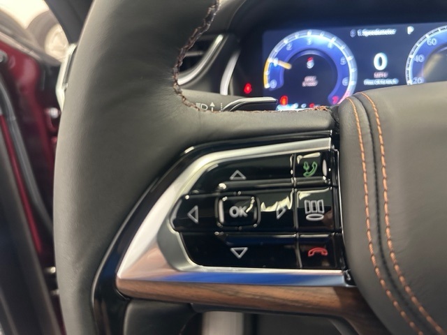 2025 Jeep Grand Cherokee Summit photo 29