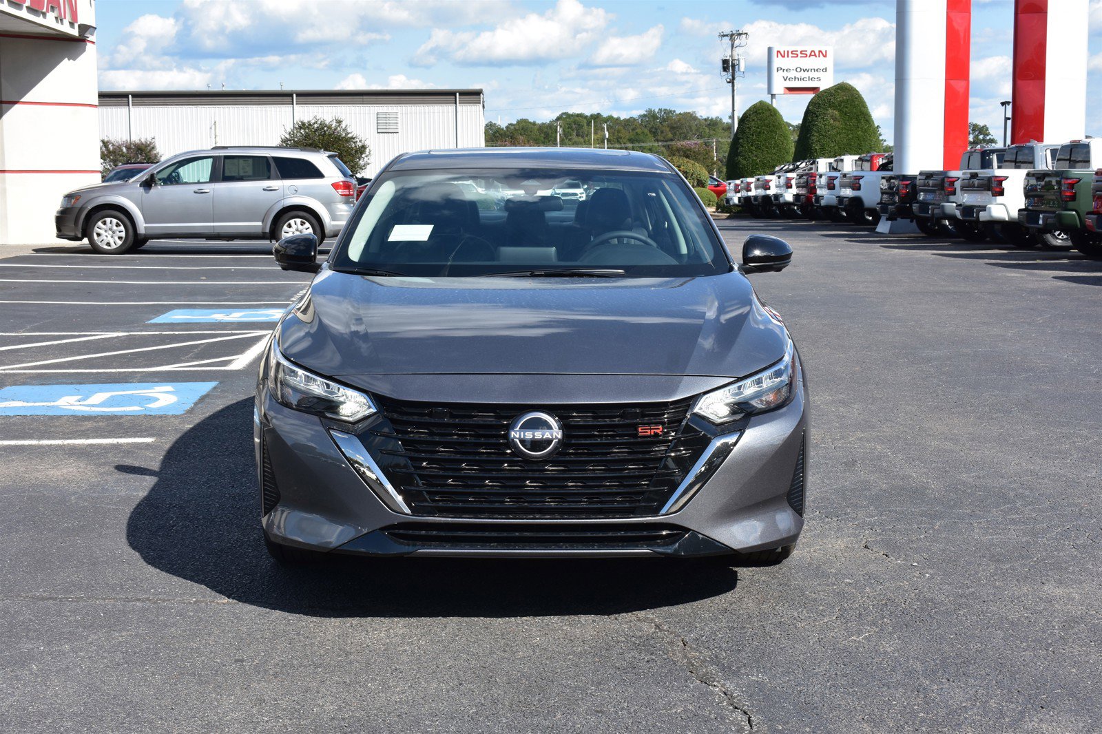 2025 Nissan Sentra SR photo 2