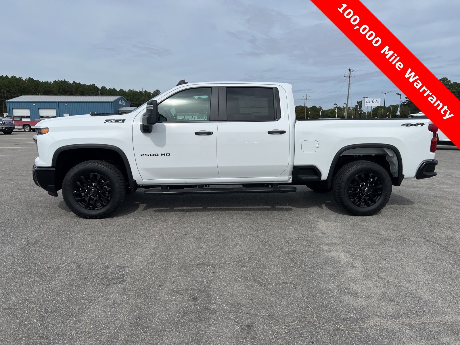 2026 Chevrolet Silverado 2500HD Custom photo 2