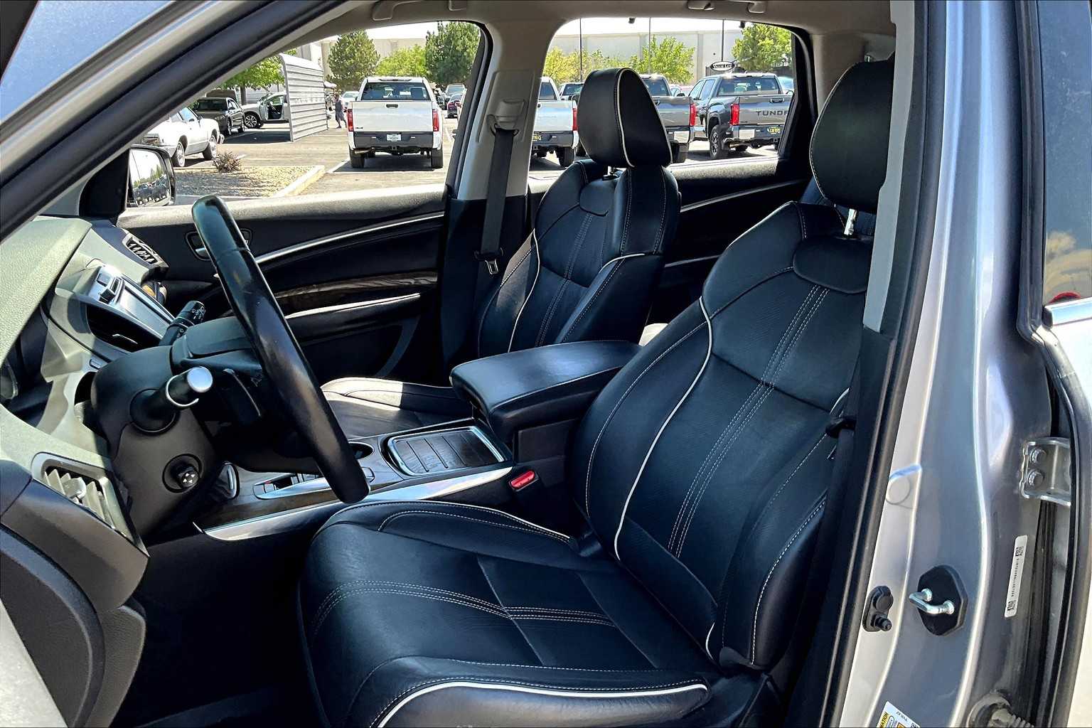2020 Acura MDX Advance photo 8