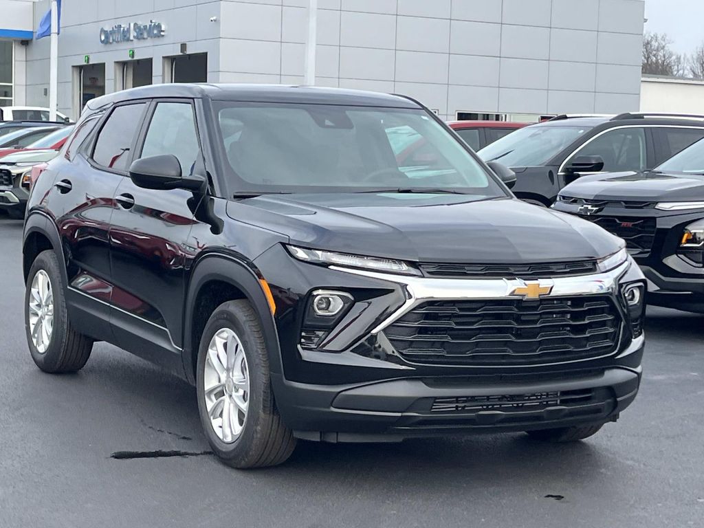 2026 Chevrolet Trailblazer LS's photo