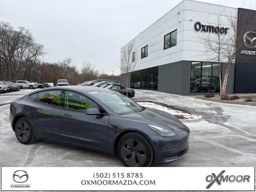 2023 Tesla Model 3 Base's photo