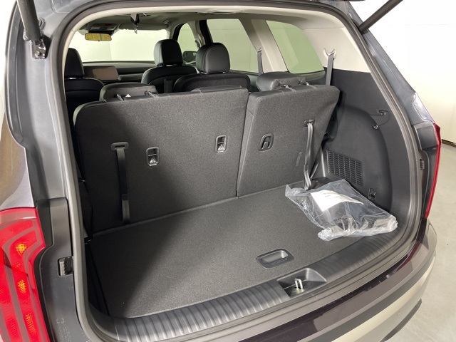 2025 Kia Telluride S photo 35