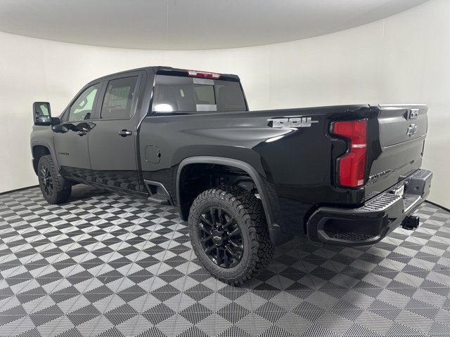 2025 Chevrolet Silverado 2500HD LT photo 4