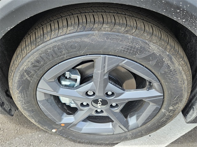 2025 Kia K4 LXS photo 13