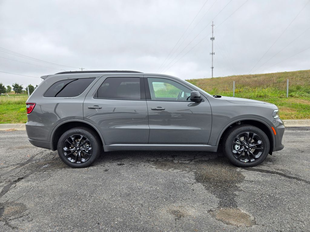 2026 Dodge Durango GT photo 2