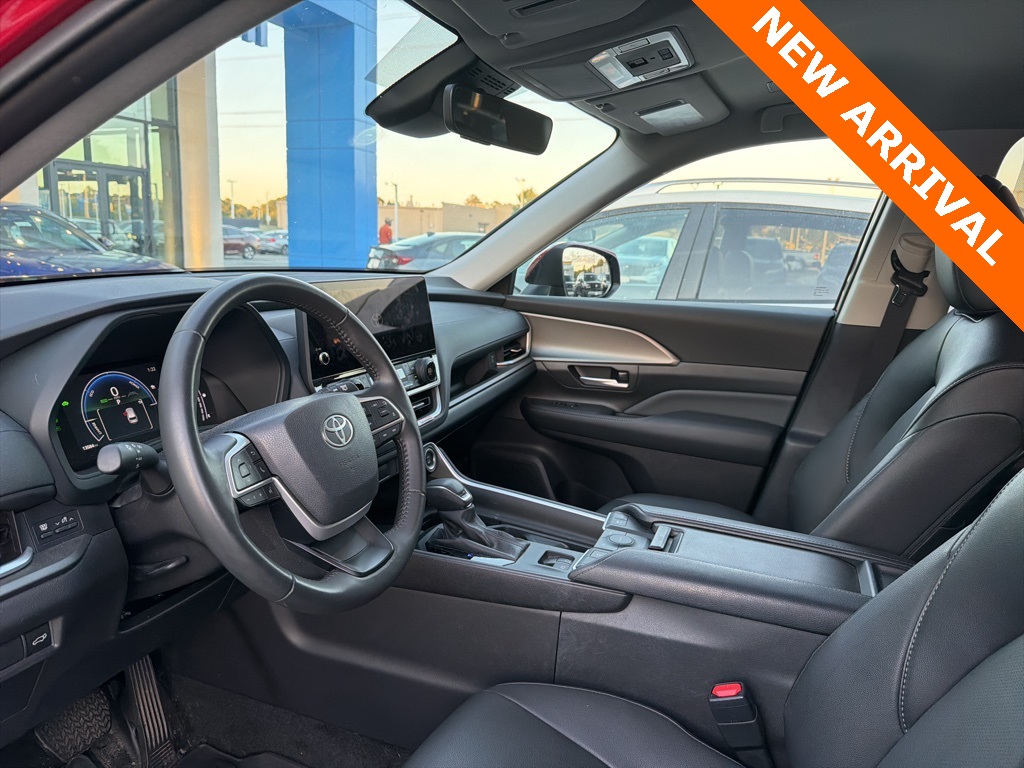 2024 Toyota Highlander Hybrid XLE photo 6