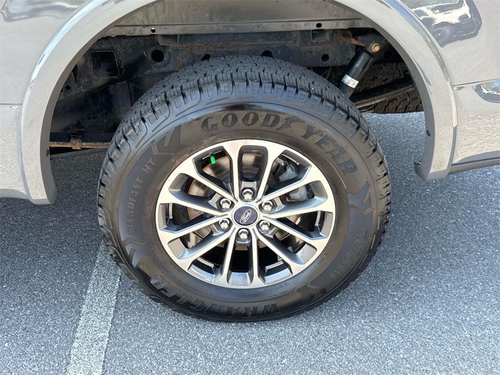 2020 Ford F-150 XLT photo 12