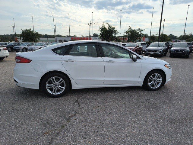 2018 Ford Fusion SE photo 6