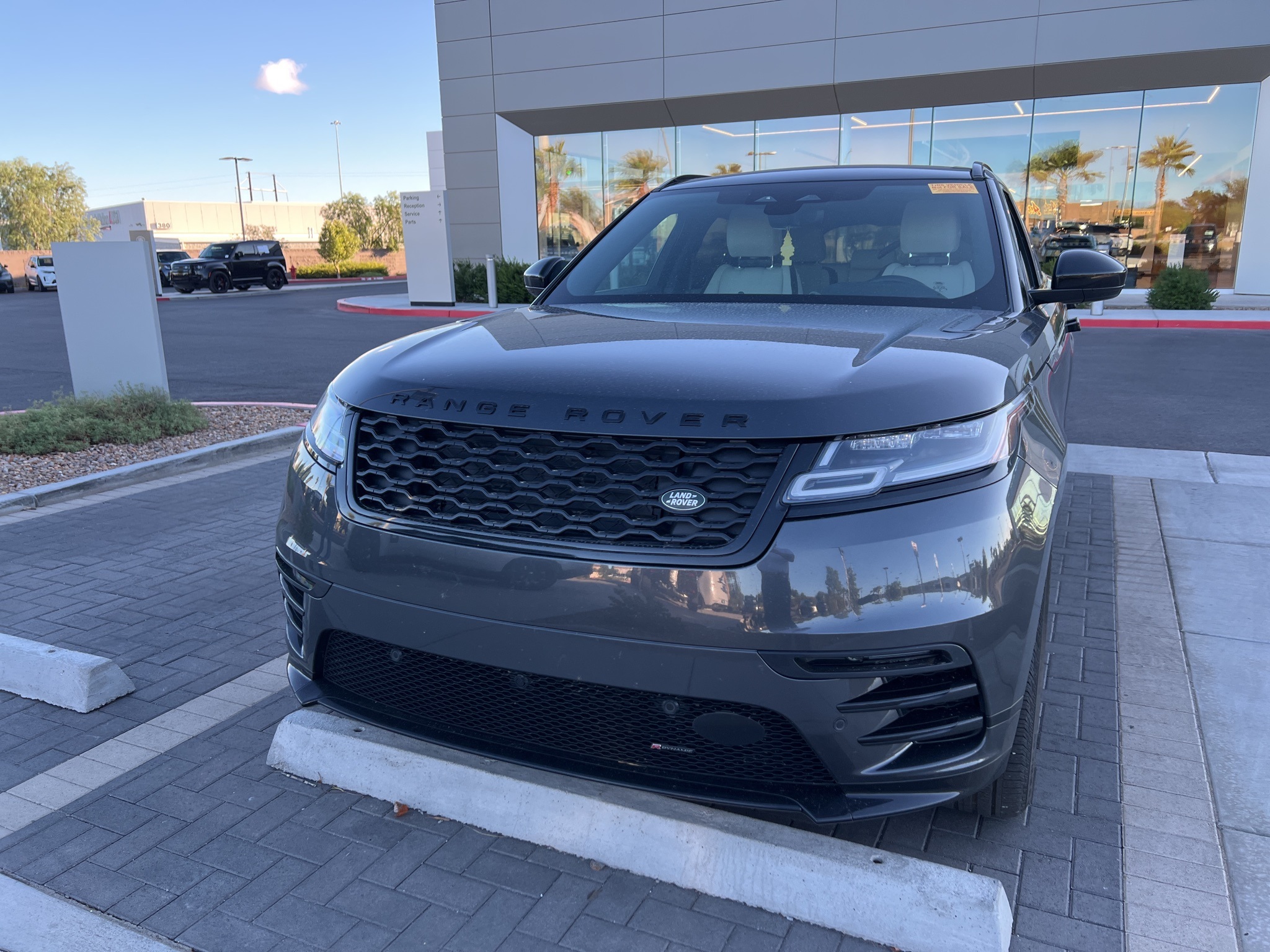 2023 Land Rover Range Rover Velar R-Dynamic S photo 2