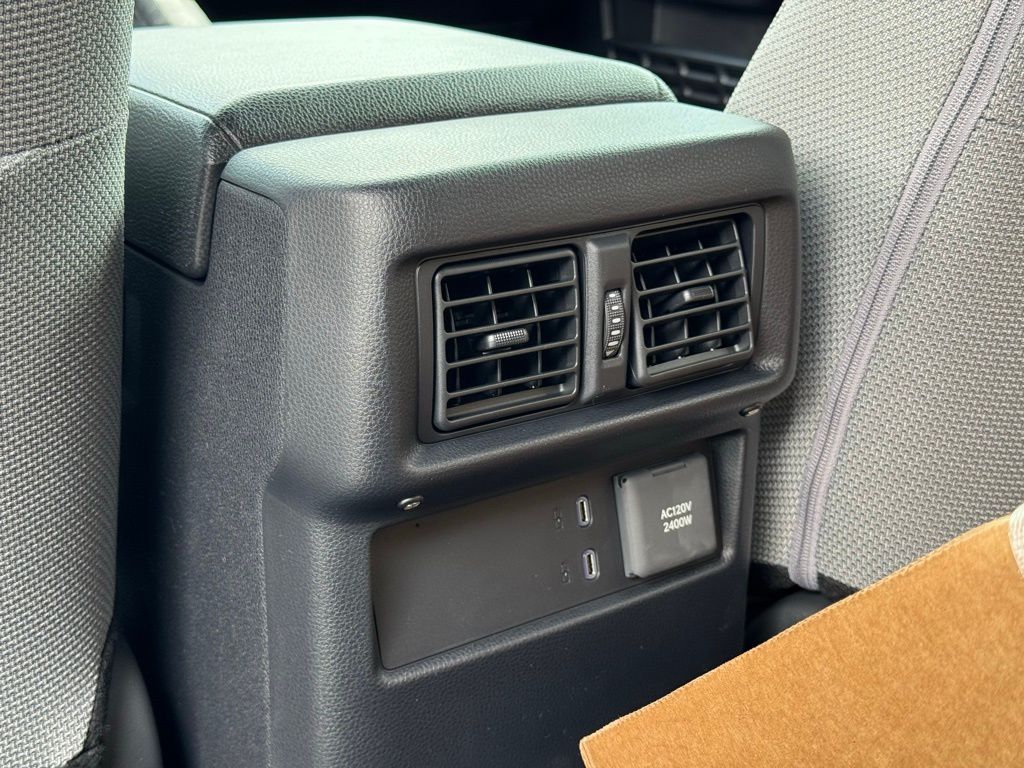2025 Toyota 4Runner TRD Off-Road photo 12