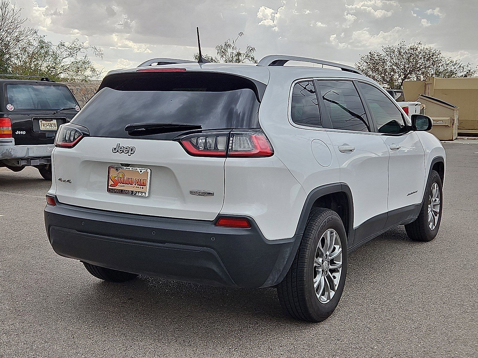 2020 Jeep Cherokee Latitude photo 3