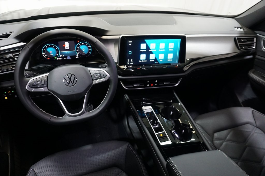 2025 Volkswagen Atlas Cross Sport SE Technology photo 11