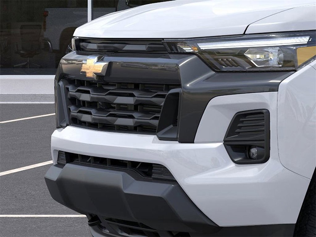 2026 Chevrolet Colorado LT photo 13