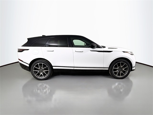 2026 Land Rover Range Rover Velar SE photo 4