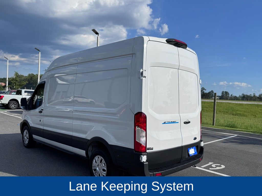2022 Ford Transit photo 5