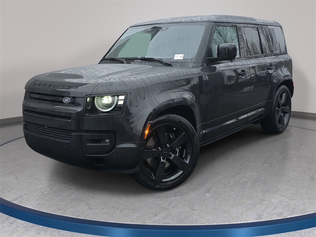 2026 Land Rover Defender V8's photo