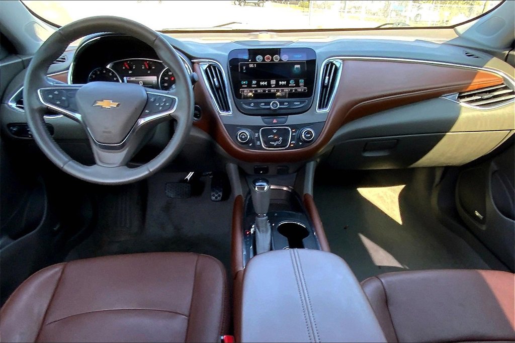 2018 Chevrolet Malibu 1LT photo 15