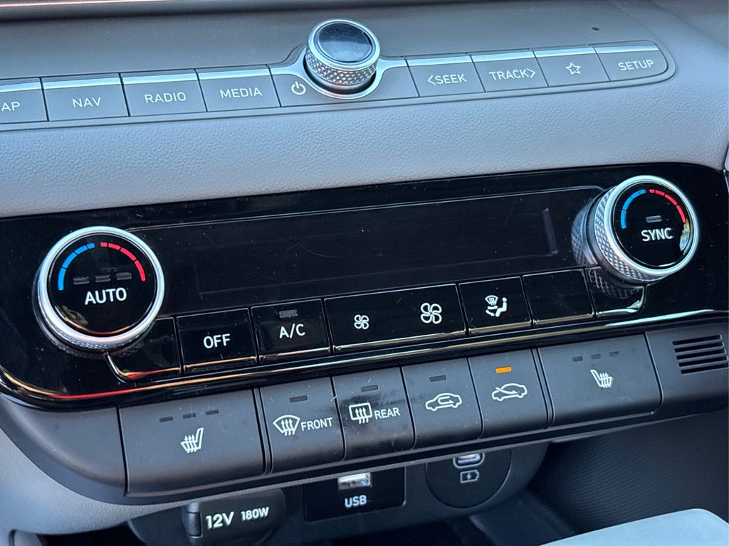 2025 Hyundai Elantra SEL Convenience photo 27