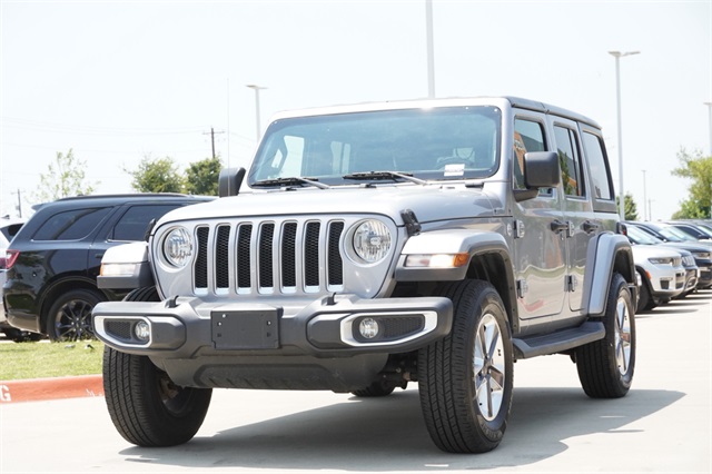 2020 Jeep Wrangler Unlimited Sahara photo 3