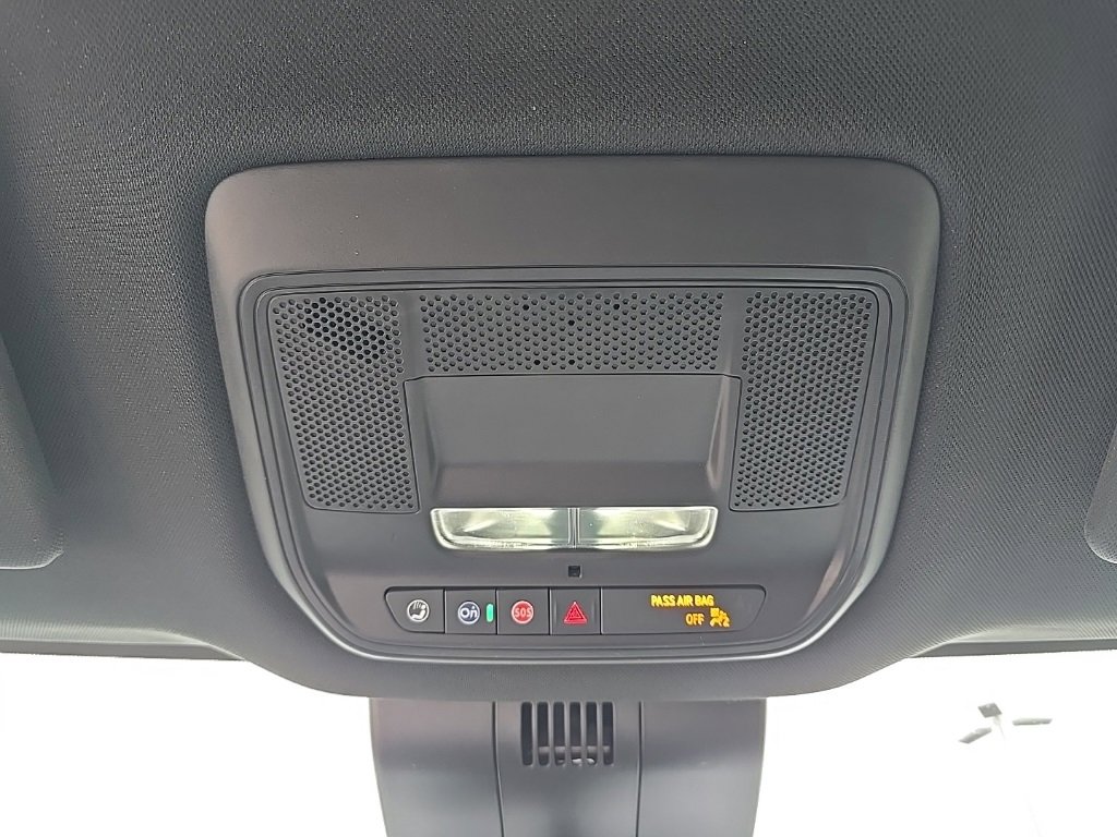 2025 Chevrolet Silverado EV LT photo 16