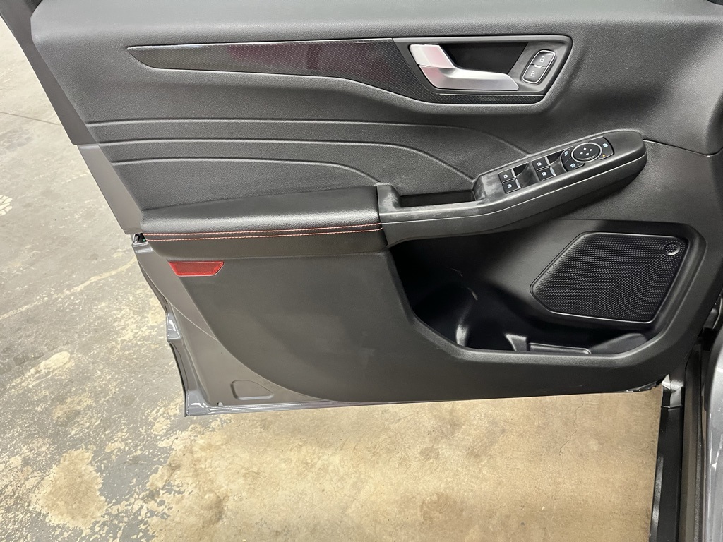 2023 Ford Escape ST-Line photo 15