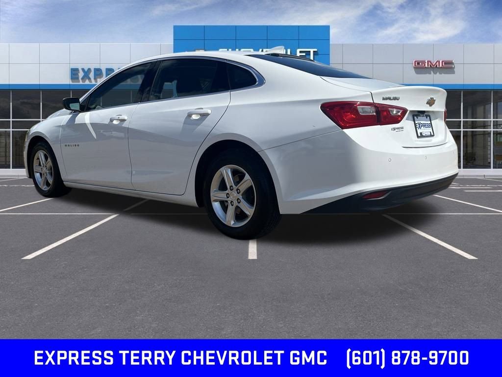 2023 Chevrolet Malibu 1LT photo 3