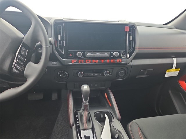 2025 Nissan Frontier PRO-4X photo 11