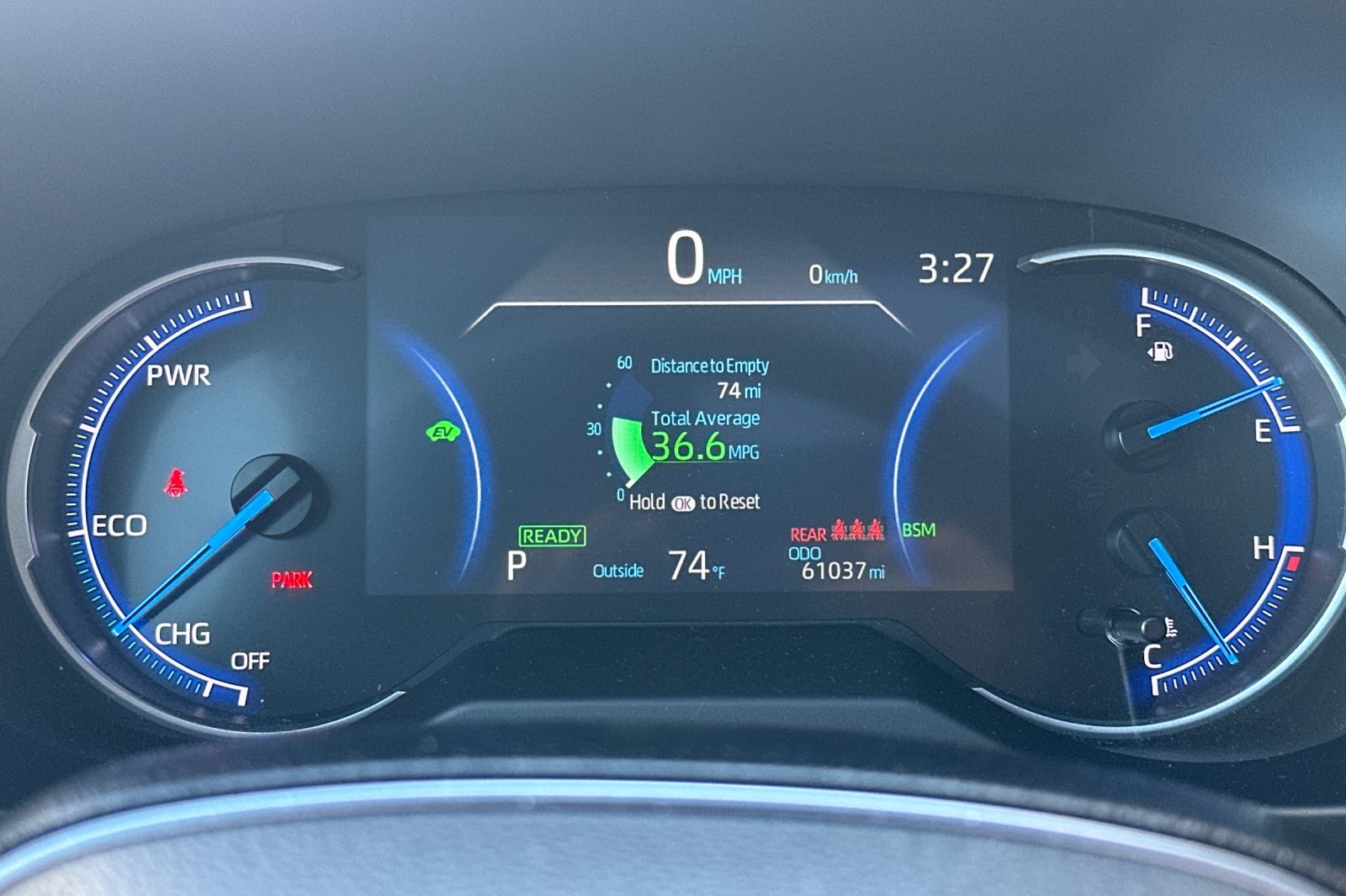 2019 Toyota RAV4 Hybrid XSE photo 21
