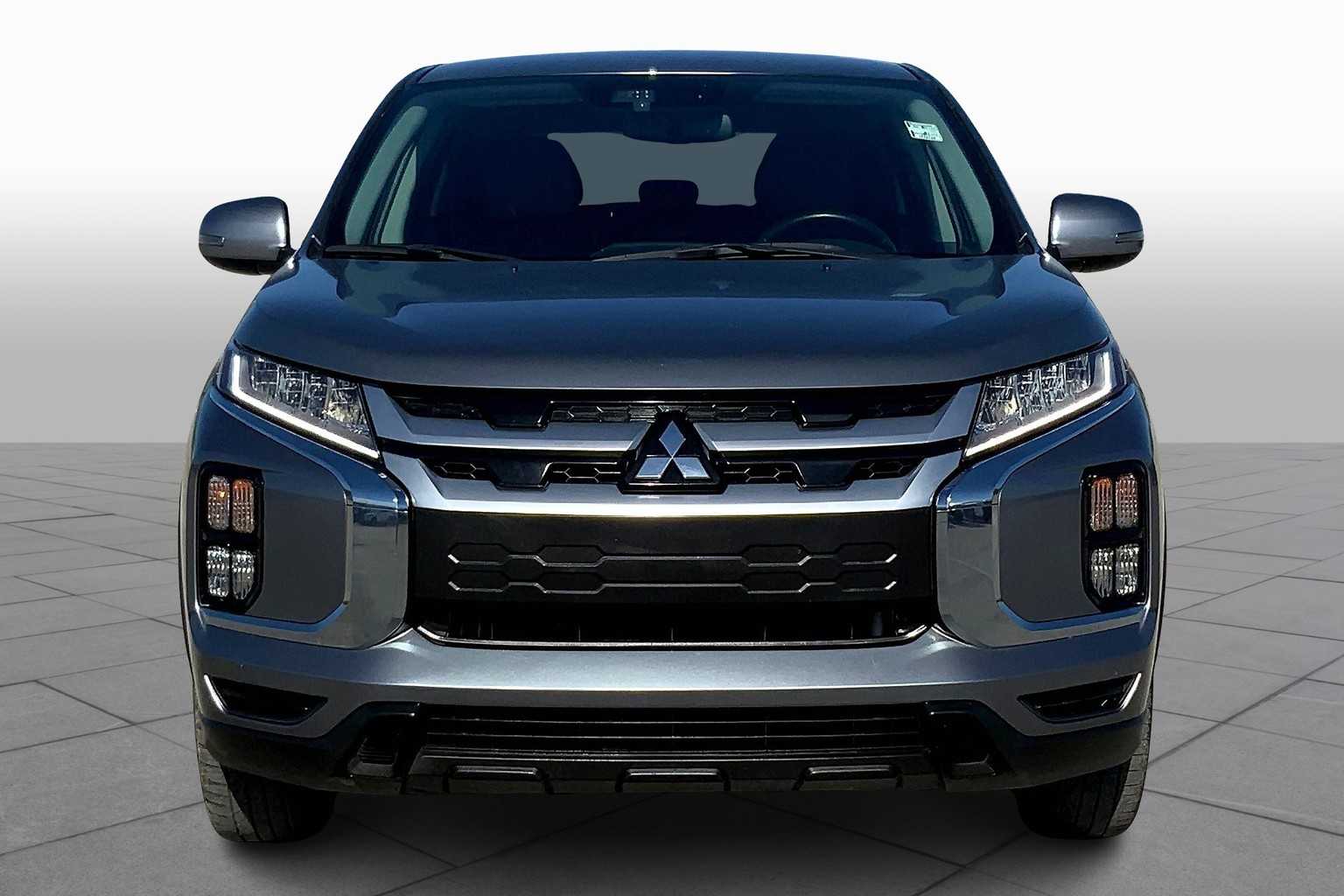 2024 Mitsubishi Outlander Sport SE photo 3