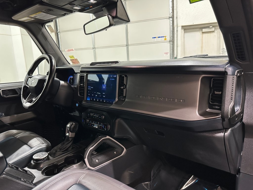 2022 Ford Bronco Outer Banks photo 21