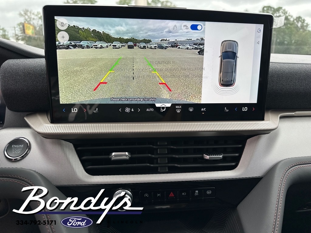 2025 Ford Explorer photo 3