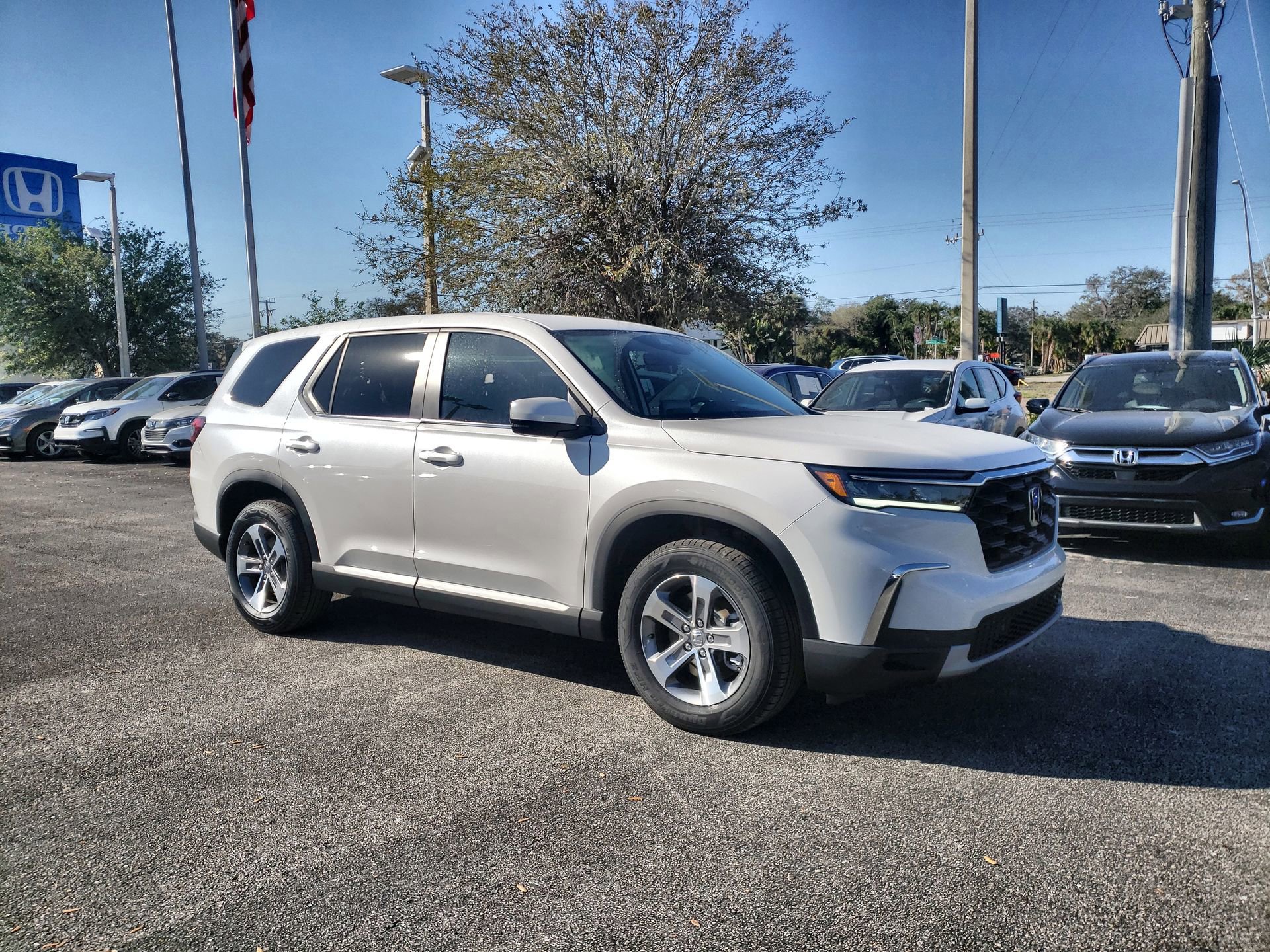 2025 Honda Pilot EX-L photo 2