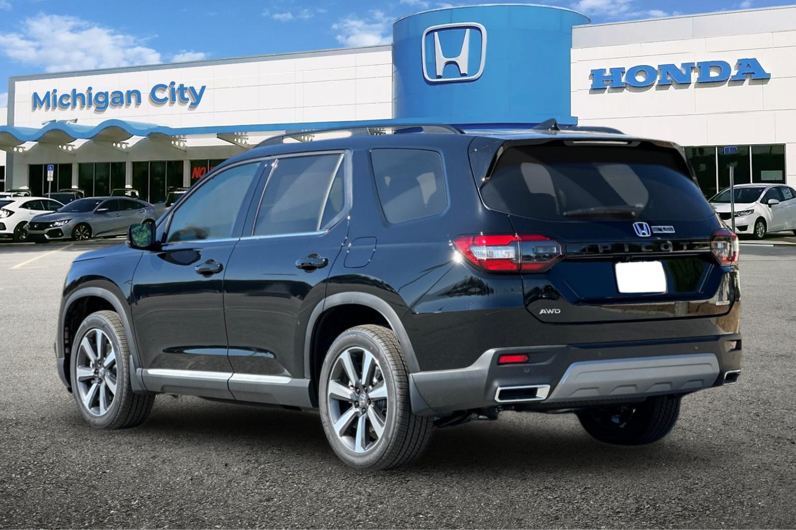 2025 Honda Pilot Touring photo 3