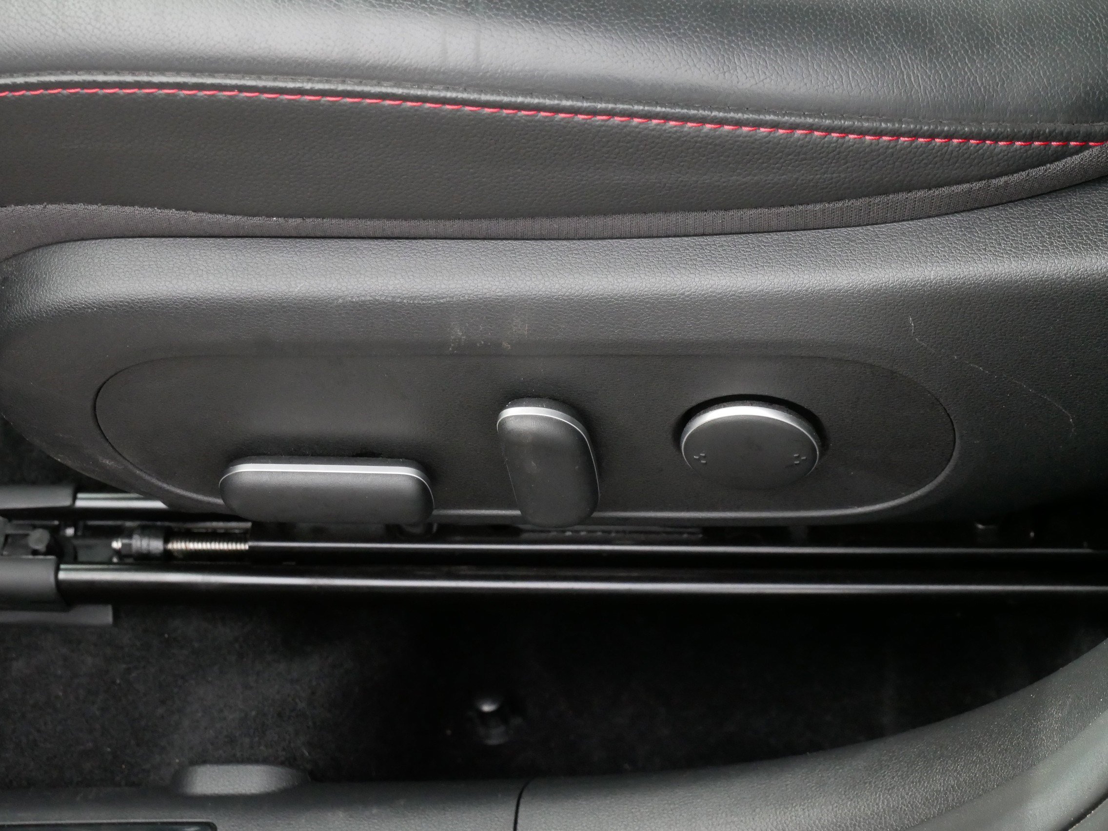 2024 Hyundai Kona N Line photo 18