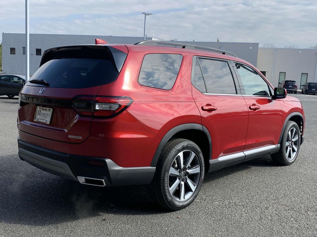 2025 Honda Pilot Touring photo 3