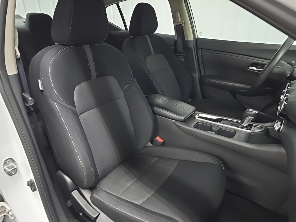 2023 Nissan Sentra SV photo 12