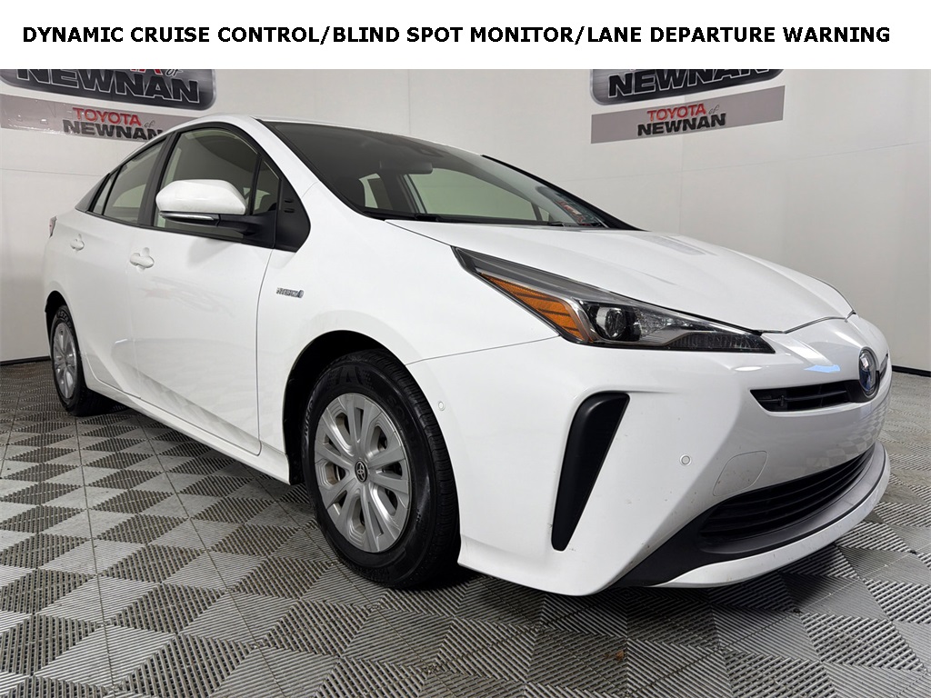 2022 Toyota Prius LE