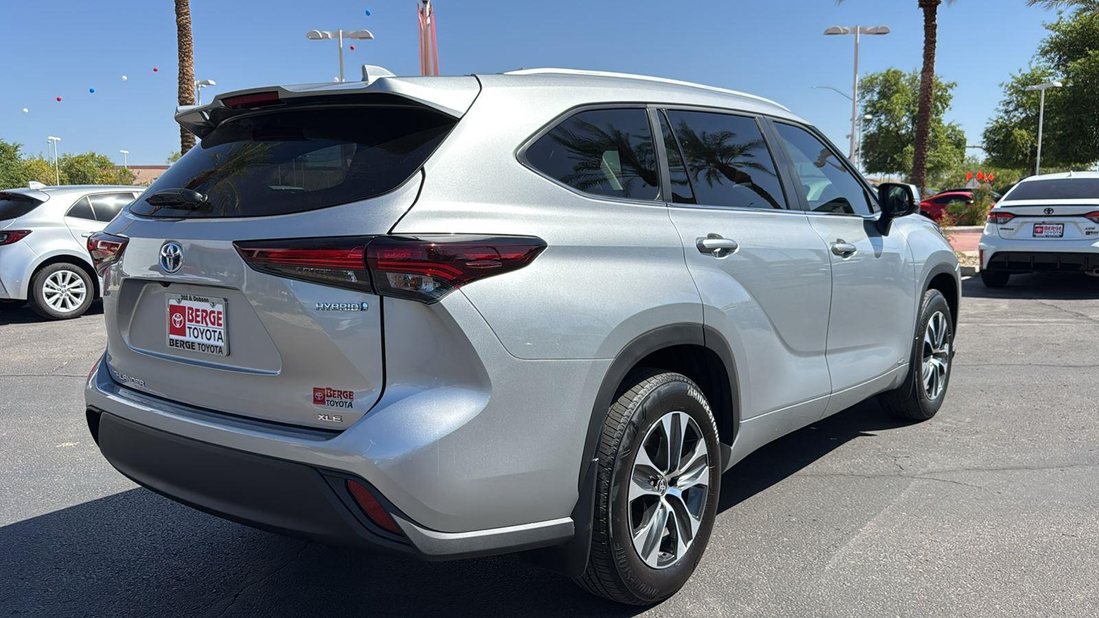 2024 Toyota Highlander Hybrid XLE photo 7