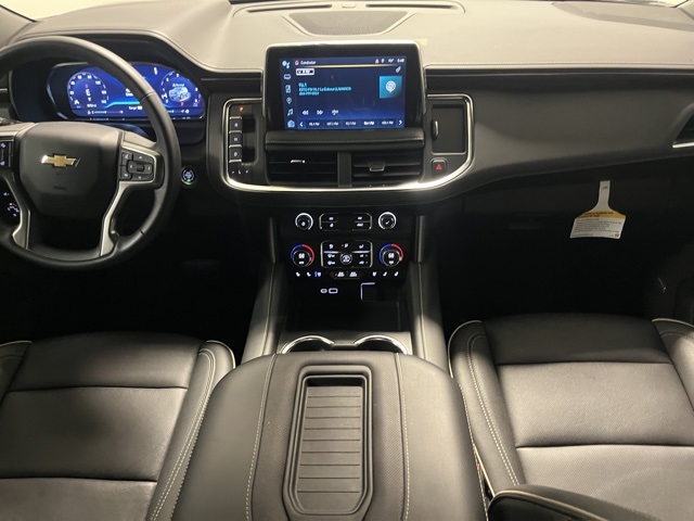 2024 Chevrolet Tahoe Premier photo 2