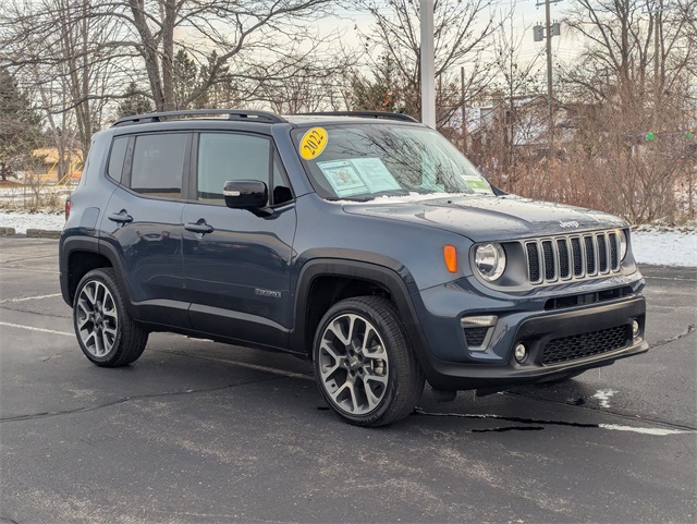 2022 Jeep Renegade Limited photo 4