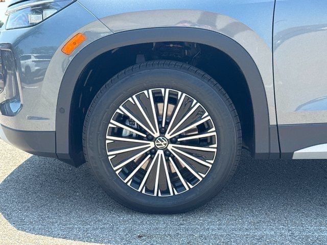 2025 Volkswagen Tiguan S photo 6
