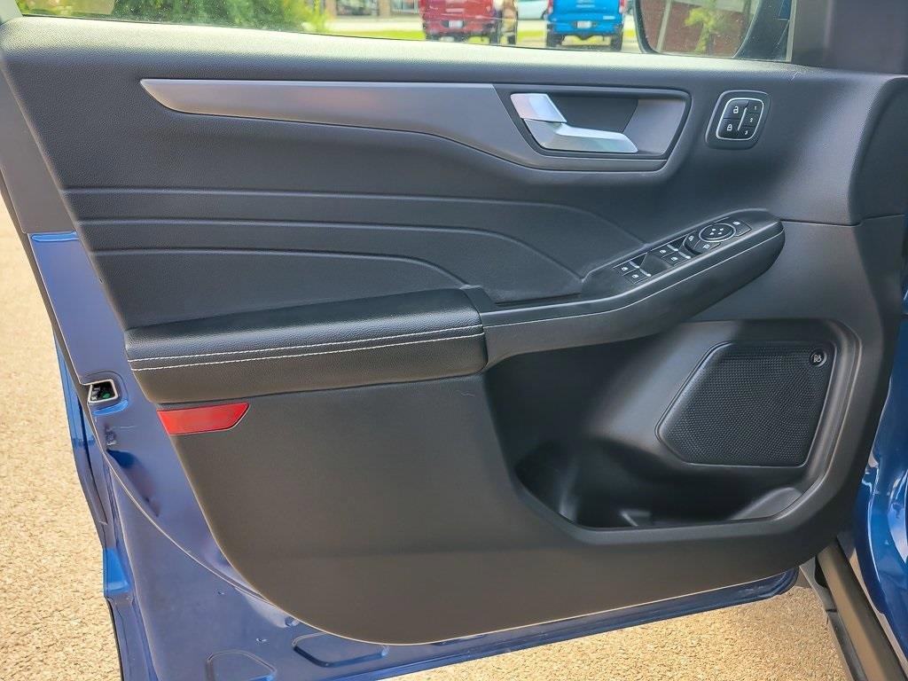 2023 FORD ESCAPE - Image 17