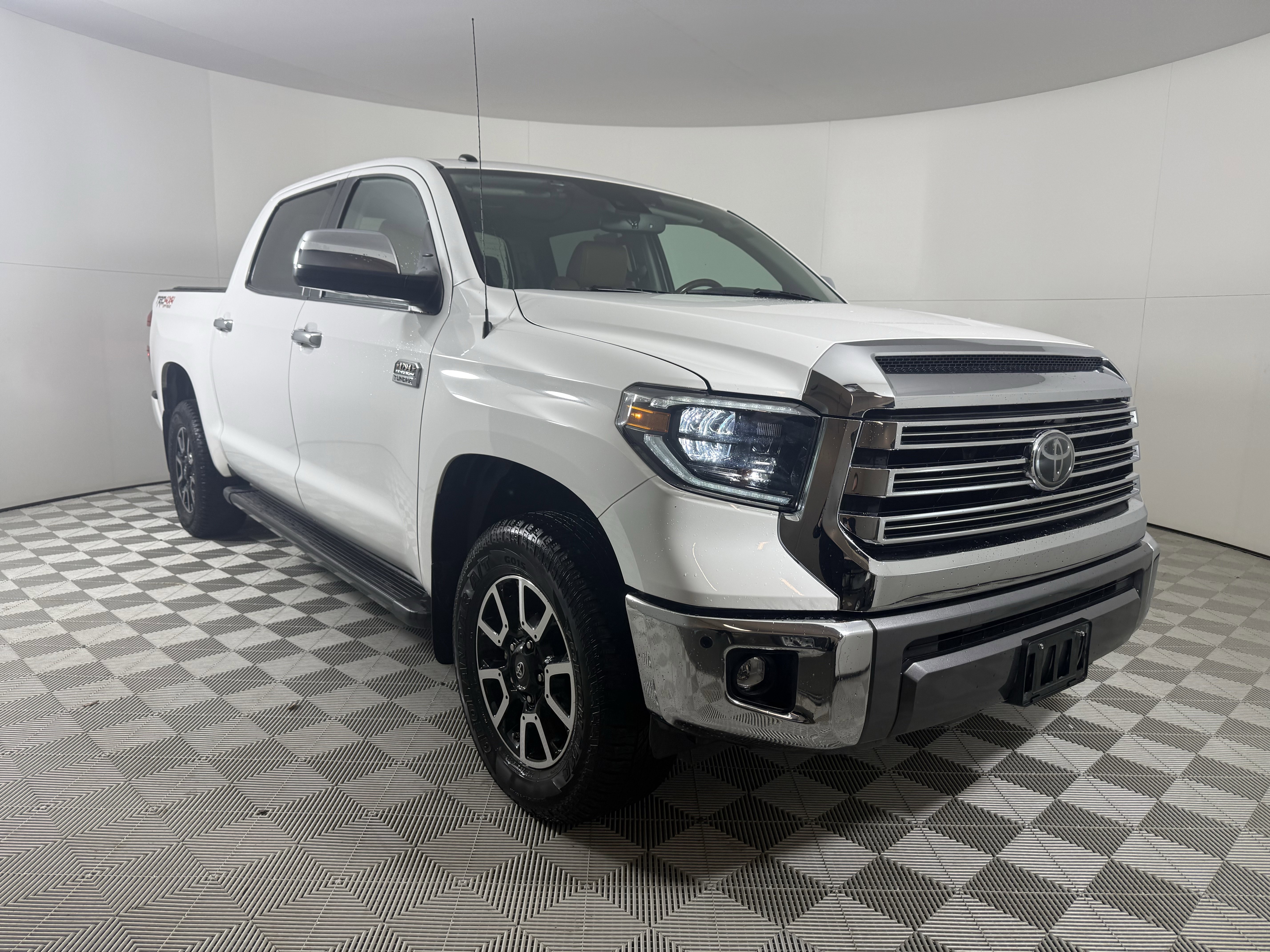 2019 Toyota Tundra 1794 Edition's photo