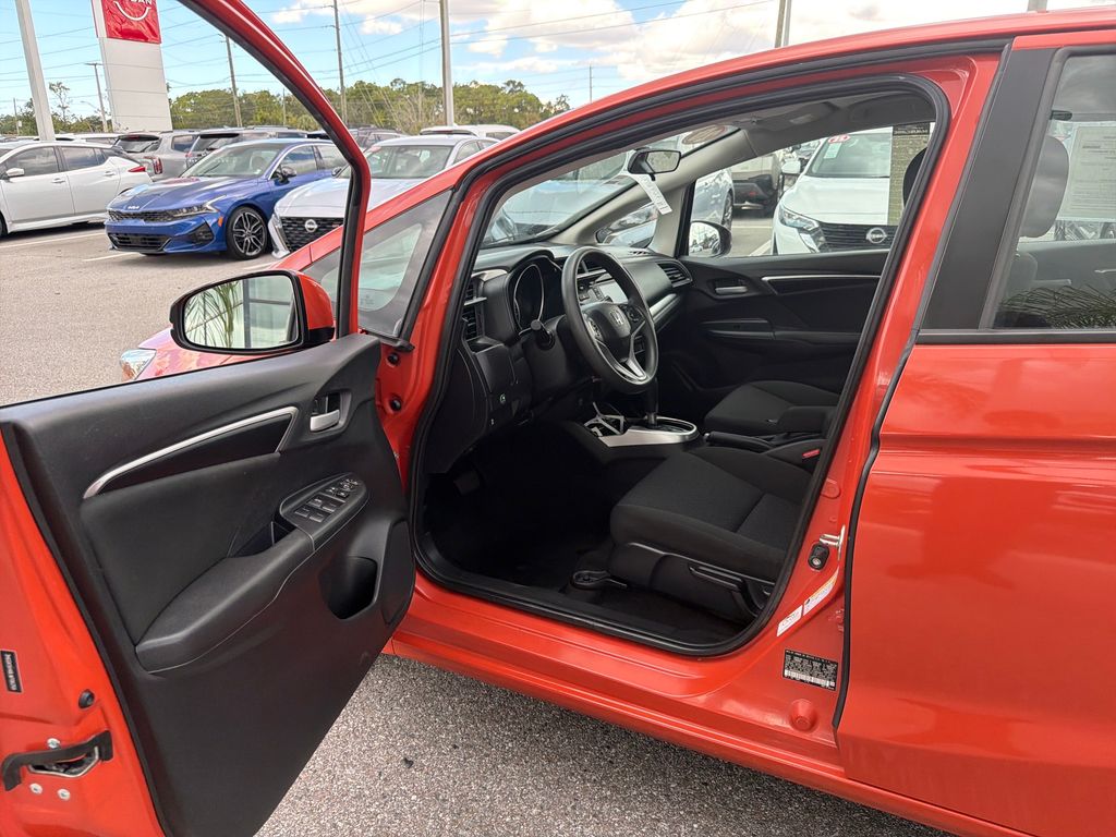 2020 Honda Fit LX photo 12